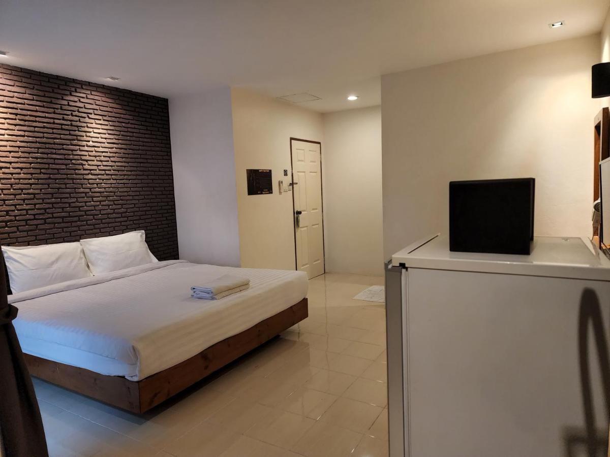 Хостел Dfeel House Patong Экстерьер фото
