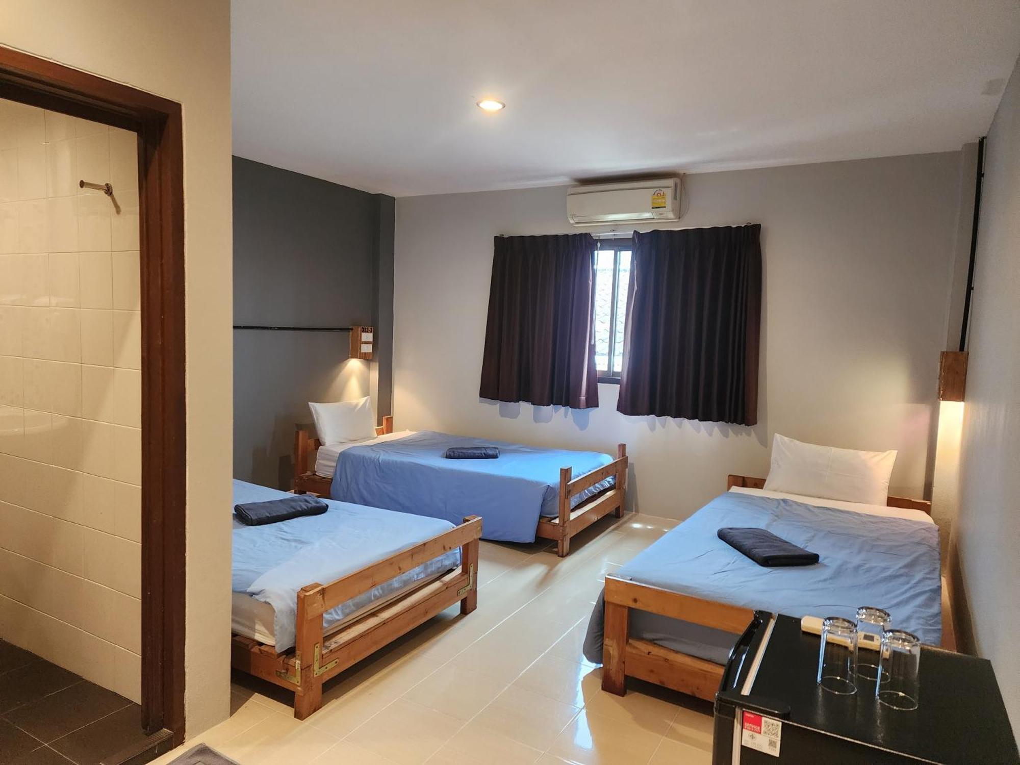 Хостел Dfeel House Patong Номер фото